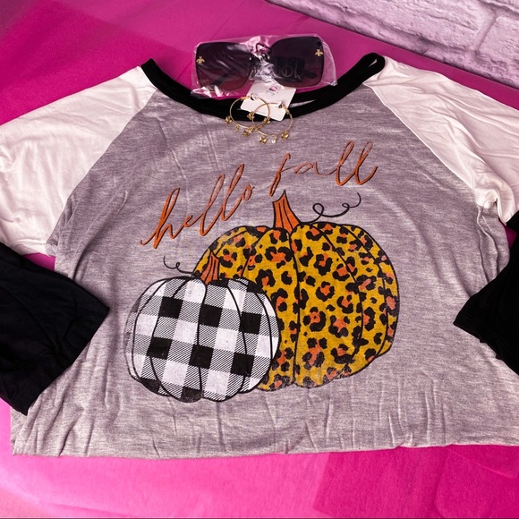 🌀🎃 HELLO FALL PLUS+ TOP 🎃 - Picture 2 of 2
